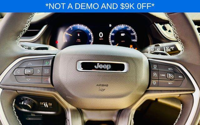 new 2025 Jeep Grand Cherokee car, priced at $37,530