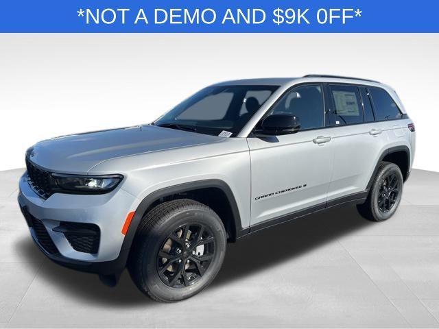 new 2025 Jeep Grand Cherokee car, priced at $37,530