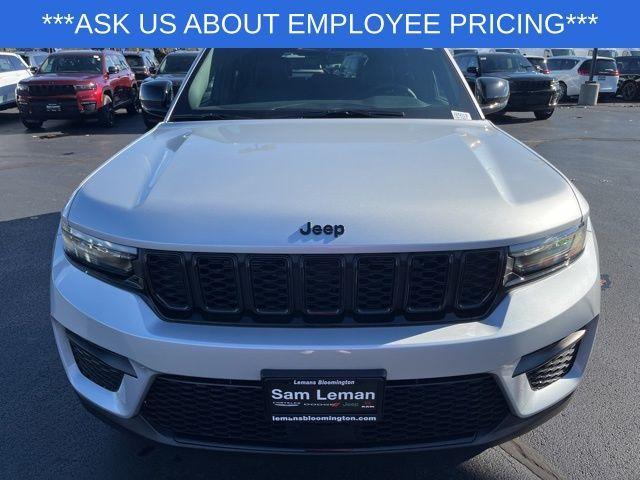 new 2025 Jeep Grand Cherokee car, priced at $39,530