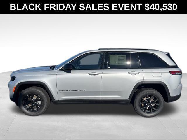 new 2025 Jeep Grand Cherokee car, priced at $40,530