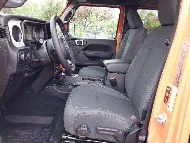 new 2025 Jeep Wrangler car, priced at $52,370
