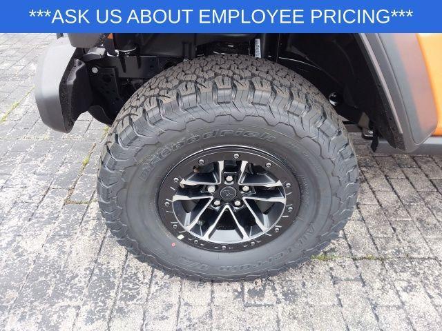 new 2025 Jeep Wrangler car, priced at $51,870