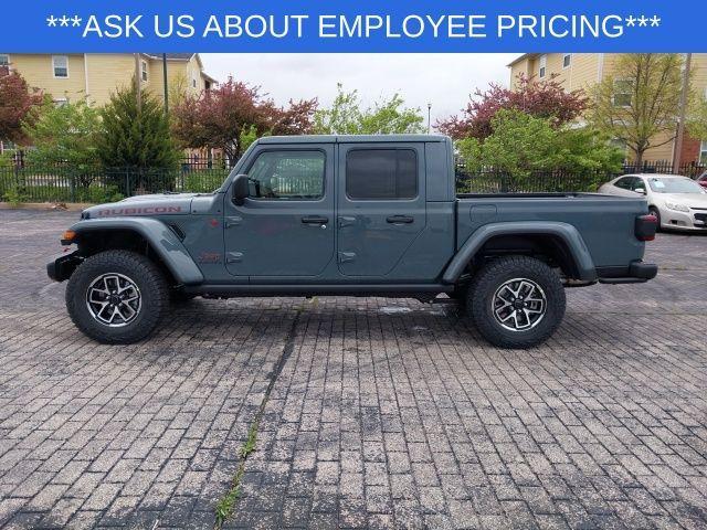 new 2025 Jeep Gladiator car, priced at $46,375