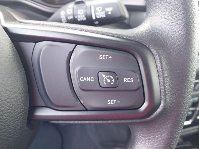 new 2025 Jeep Wrangler car, priced at $36,580