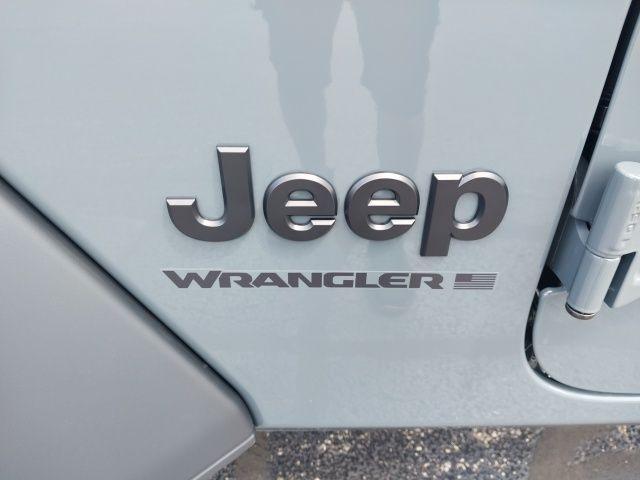new 2025 Jeep Wrangler car, priced at $36,580