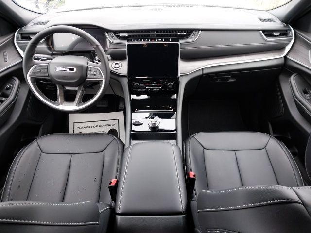new 2025 Jeep Grand Cherokee L car, priced at $44,125