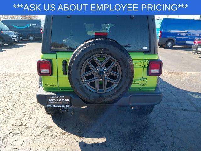new 2025 Jeep Wrangler car, priced at $42,675