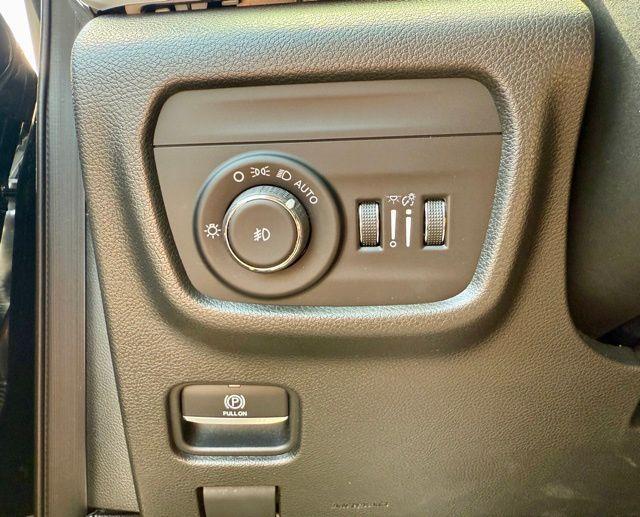 used 2021 Jeep Grand Cherokee L car, priced at $28,500