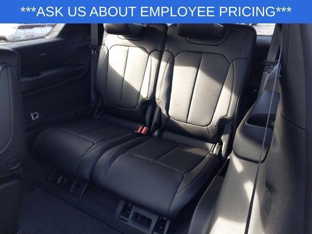 new 2025 Jeep Grand Cherokee L car, priced at $47,335