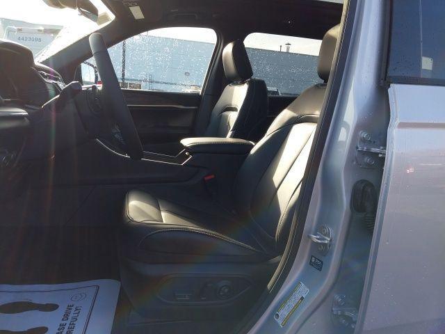 new 2025 Jeep Grand Cherokee L car, priced at $47,335