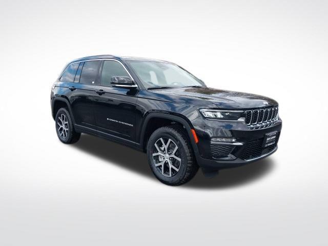 new 2025 Jeep Grand Cherokee car, priced at $45,935