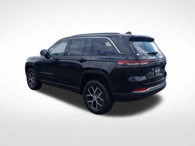 new 2025 Jeep Grand Cherokee car, priced at $45,935