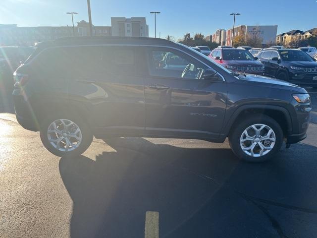 new 2024 Jeep Compass car, priced at $26,535