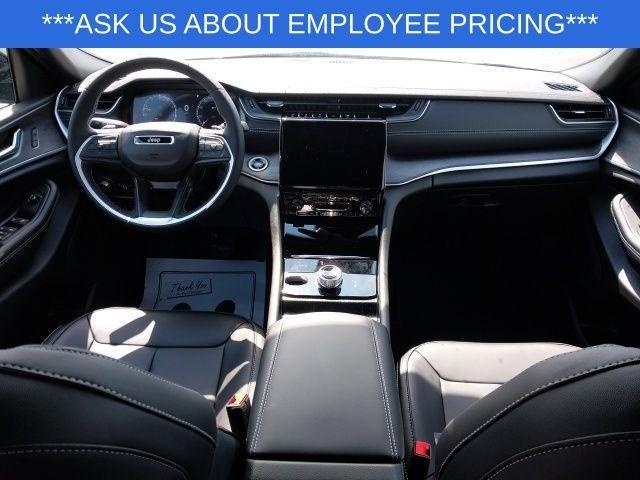 new 2025 Jeep Grand Cherokee L car, priced at $44,125