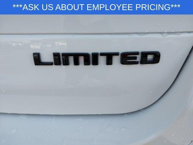 new 2025 Jeep Grand Cherokee L car, priced at $44,125