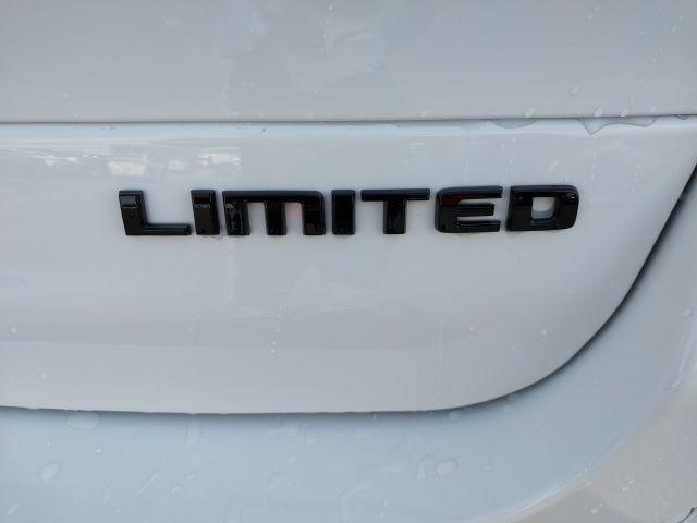 new 2025 Jeep Grand Cherokee L car, priced at $44,125