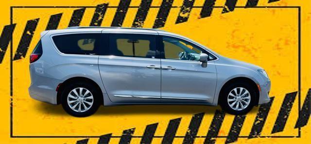 used 2018 Chrysler Pacifica car, priced at $15,495