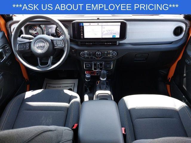 new 2025 Jeep Wrangler car, priced at $47,875