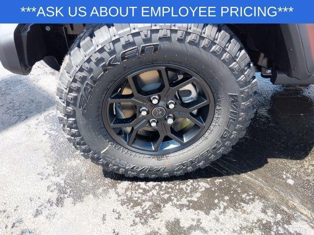 new 2025 Jeep Wrangler car, priced at $47,875