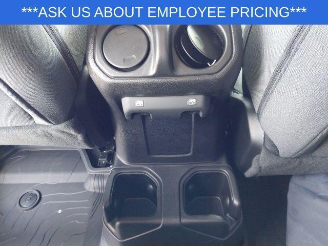 new 2025 Jeep Wrangler car, priced at $47,875