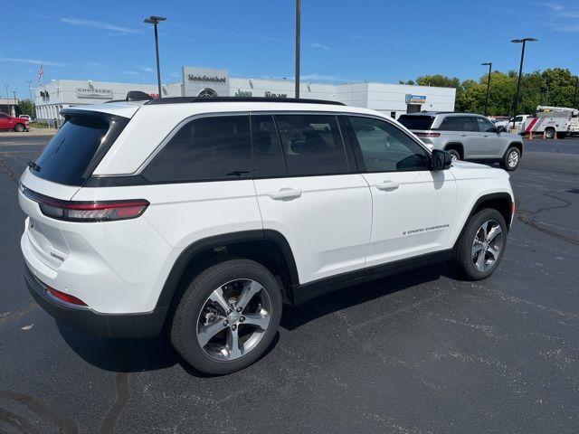 new 2024 Jeep Grand Cherokee car, priced at $40,825