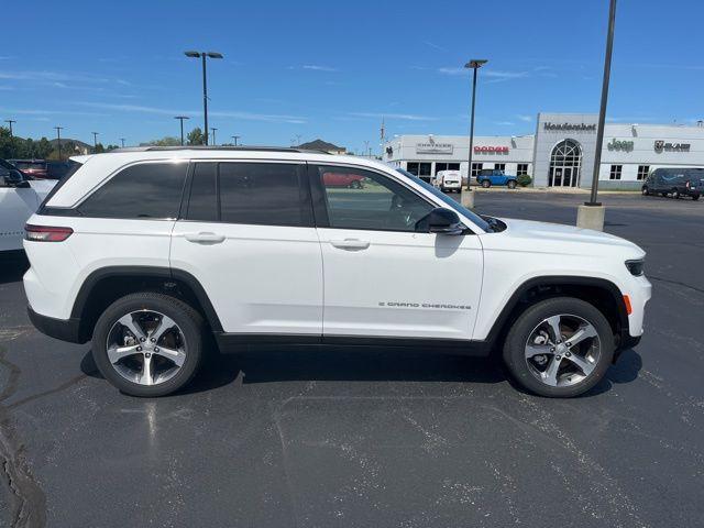 new 2024 Jeep Grand Cherokee car, priced at $40,825