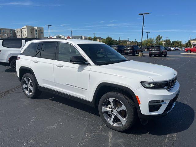 new 2024 Jeep Grand Cherokee car, priced at $40,825