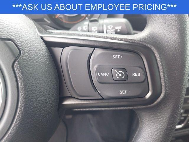 new 2025 Jeep Wrangler car, priced at $39,080