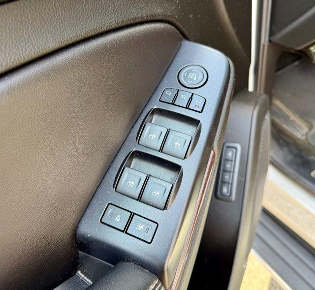 used 2018 GMC Yukon car, priced at $23,994