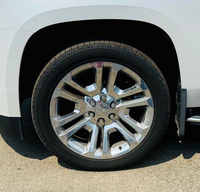 used 2018 GMC Yukon car, priced at $23,994