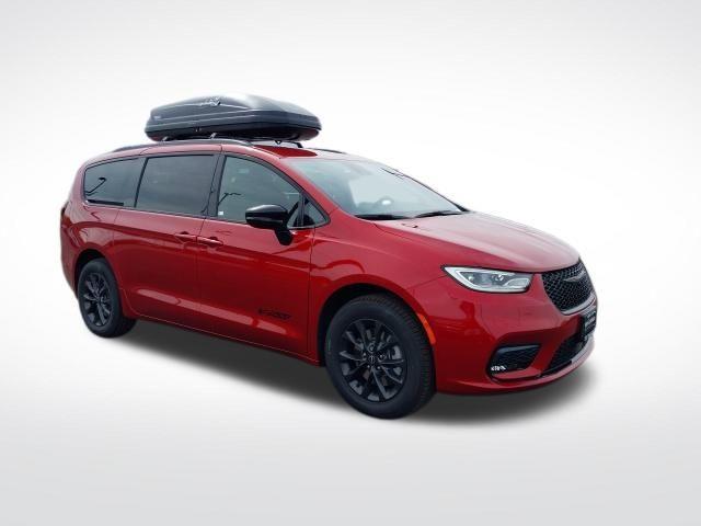 new 2025 Chrysler Pacifica car, priced at $48,120