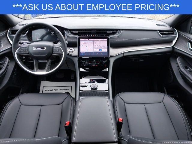 new 2025 Jeep Grand Cherokee L car, priced at $52,757