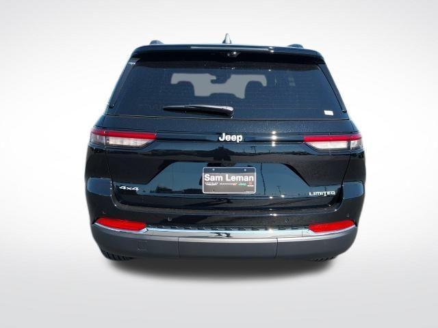new 2025 Jeep Grand Cherokee car, priced at $45,935