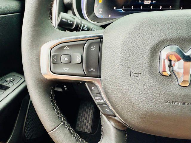 new 2025 Ram 1500 car, priced at $43,175