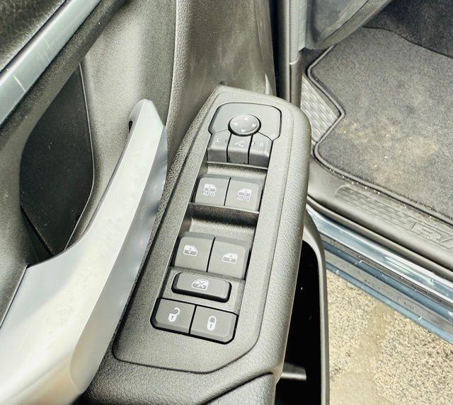 new 2025 Ram 1500 car, priced at $43,175