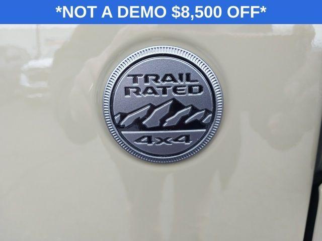 new 2025 Jeep Wrangler car, priced at $41,575