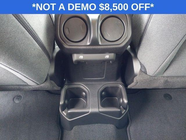 new 2025 Jeep Wrangler car, priced at $41,575