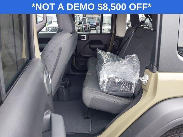 new 2025 Jeep Wrangler car, priced at $41,575