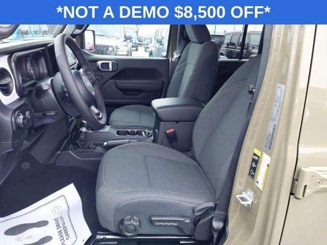 new 2025 Jeep Wrangler car, priced at $41,575