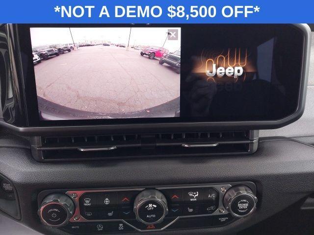 new 2025 Jeep Wrangler car, priced at $41,575