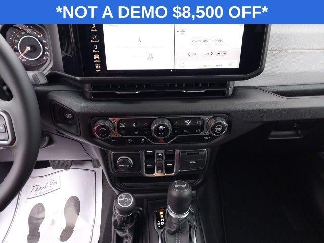 new 2025 Jeep Wrangler car, priced at $41,575