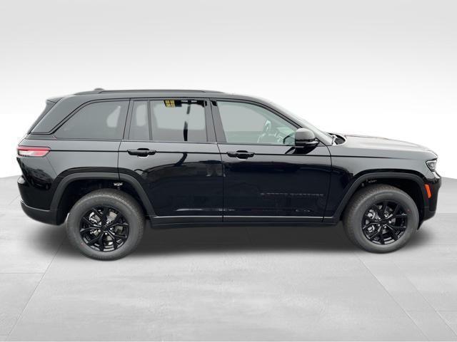 new 2025 Jeep Grand Cherokee car, priced at $39,530