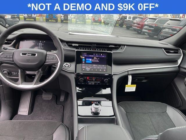 new 2025 Jeep Grand Cherokee car, priced at $37,530