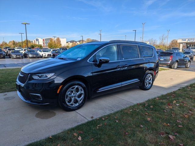 used 2023 Chrysler Pacifica car, priced at $32,995