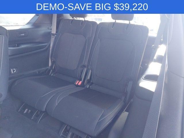 new 2025 Jeep Grand Cherokee L car, priced at $39,220