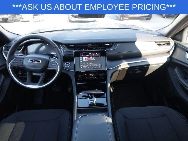 new 2025 Jeep Grand Cherokee L car, priced at $38,220