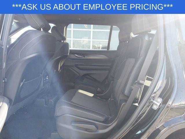 new 2025 Jeep Grand Cherokee L car, priced at $38,220