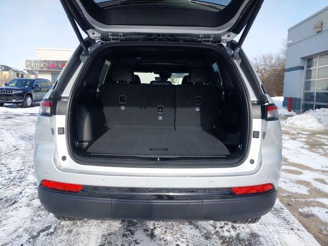 new 2025 Jeep Grand Cherokee car, priced at $39,530