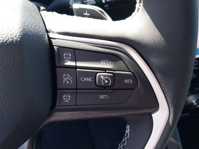 new 2025 Jeep Grand Cherokee car, priced at $43,010