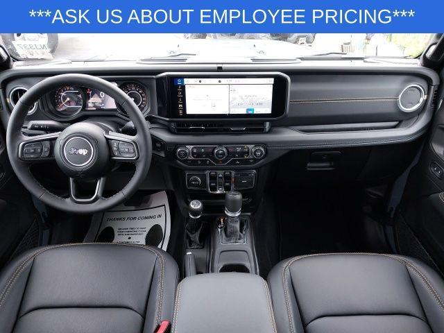new 2025 Jeep Gladiator car, priced at $42,685